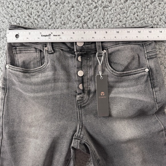 Tractr Button Me Up Grey High Rise Stretch Distressed Crop Jeans Sz 4/27 NWT - Picture 7 of 13